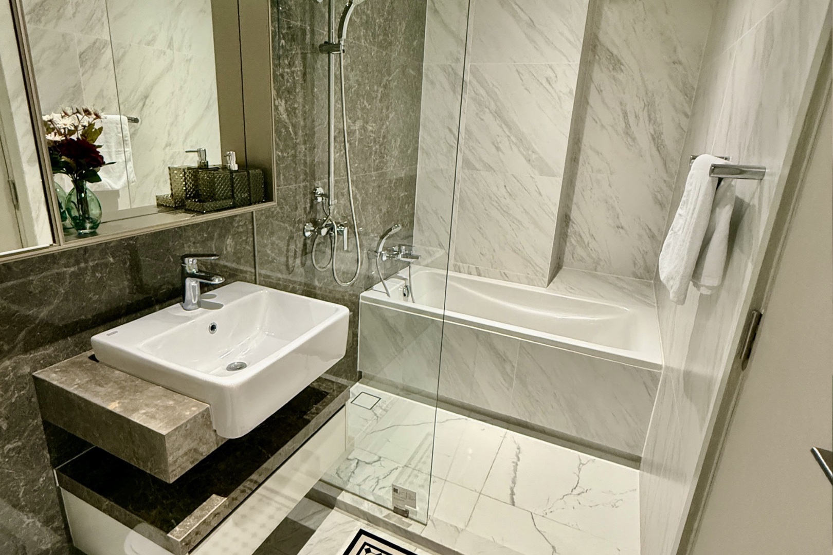 fynn-asoke-2-bedoom-1-bathroom-6.jpg