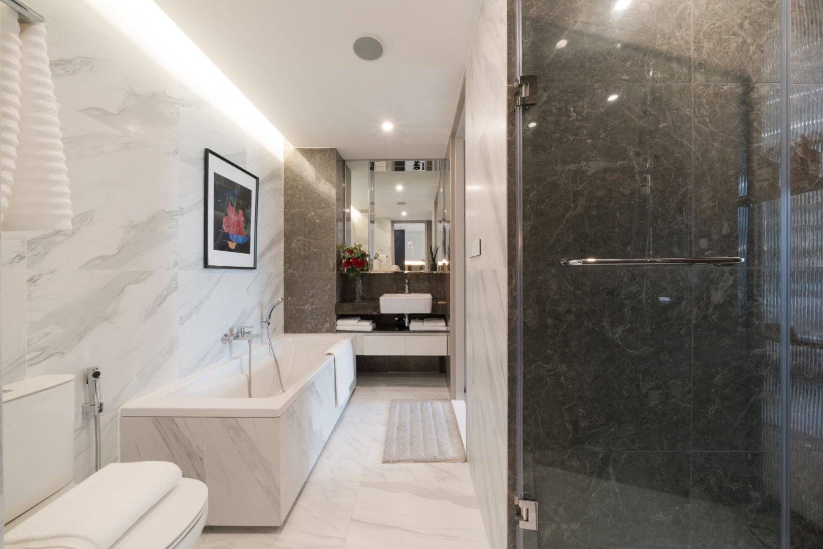 7.FYNN Asoke-Interior.jpg