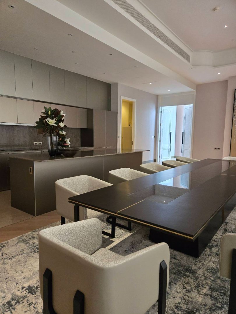 The Residences-at Mandarin-Oriental-Bangkok-Hero-Photo-9.jpg