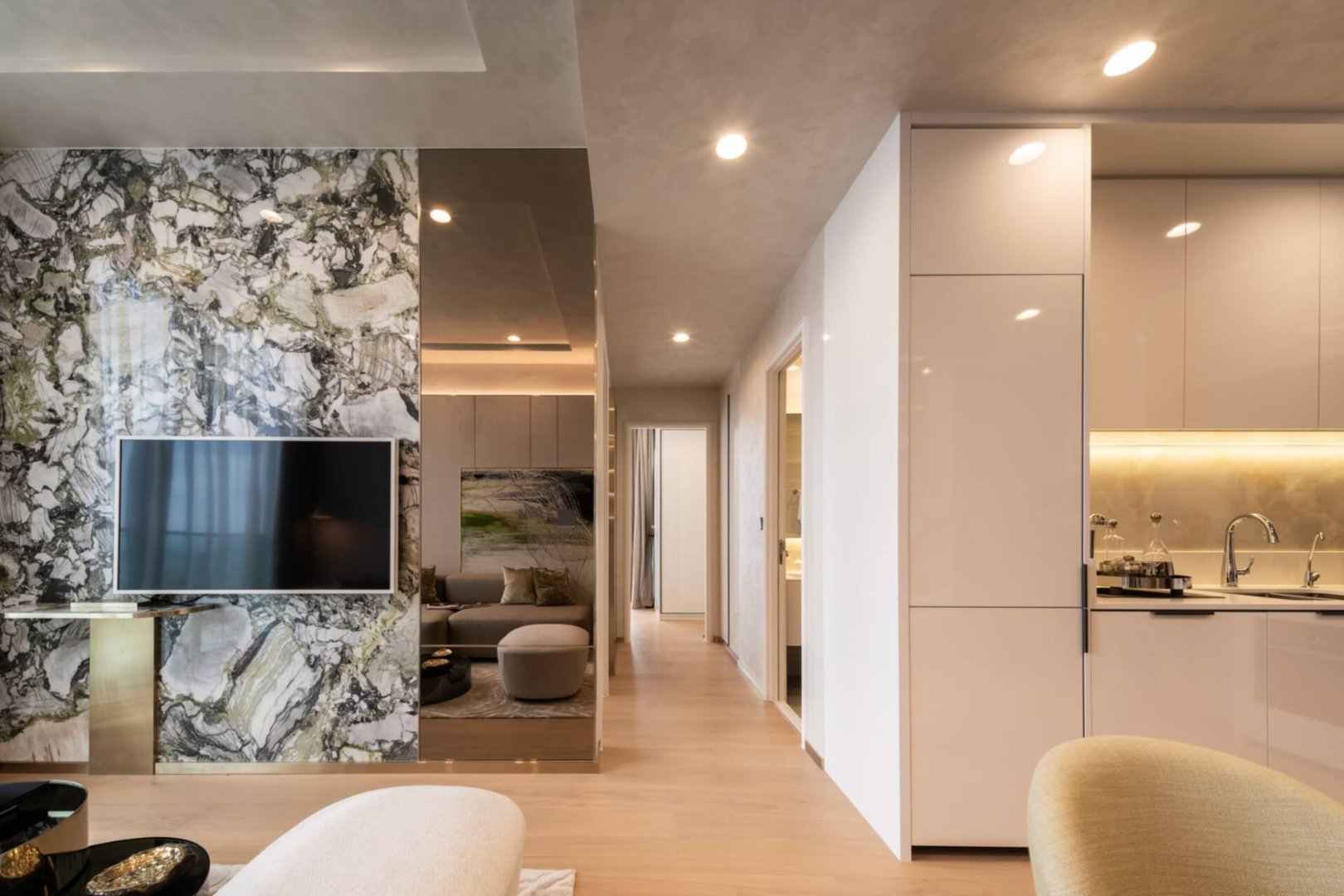 anil-sathorn-12-interior-3.jpg