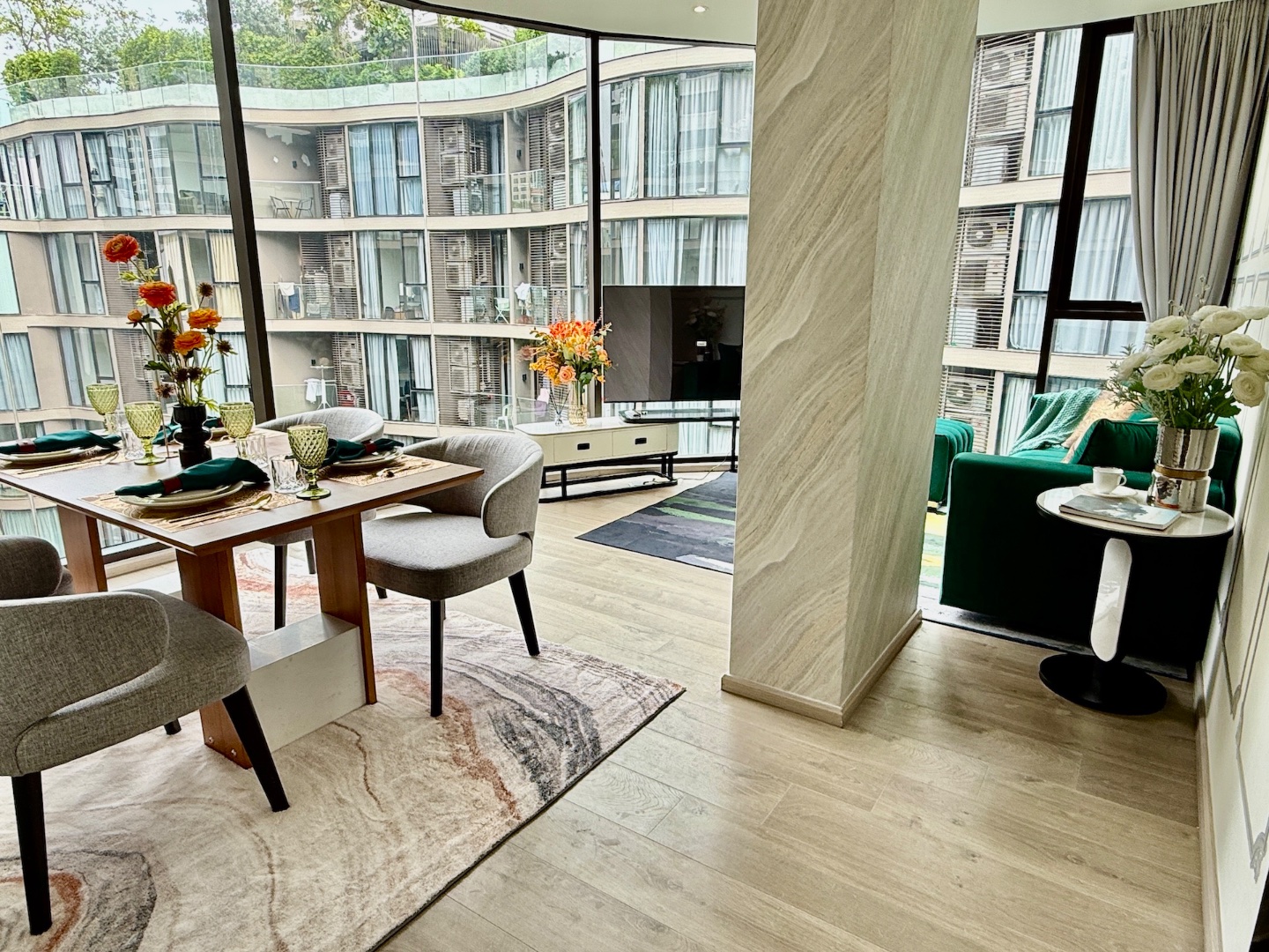 fynn-asoke-2-bedoom-1-bathroom-1.jpg