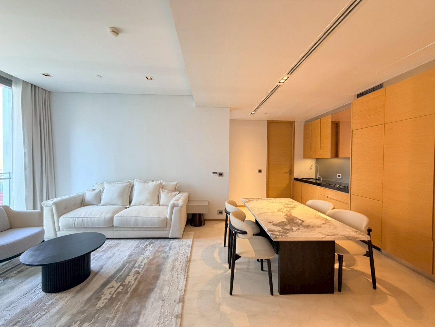 CL00095-Saladaeng-Residence-Hero-Picture-9.jpg