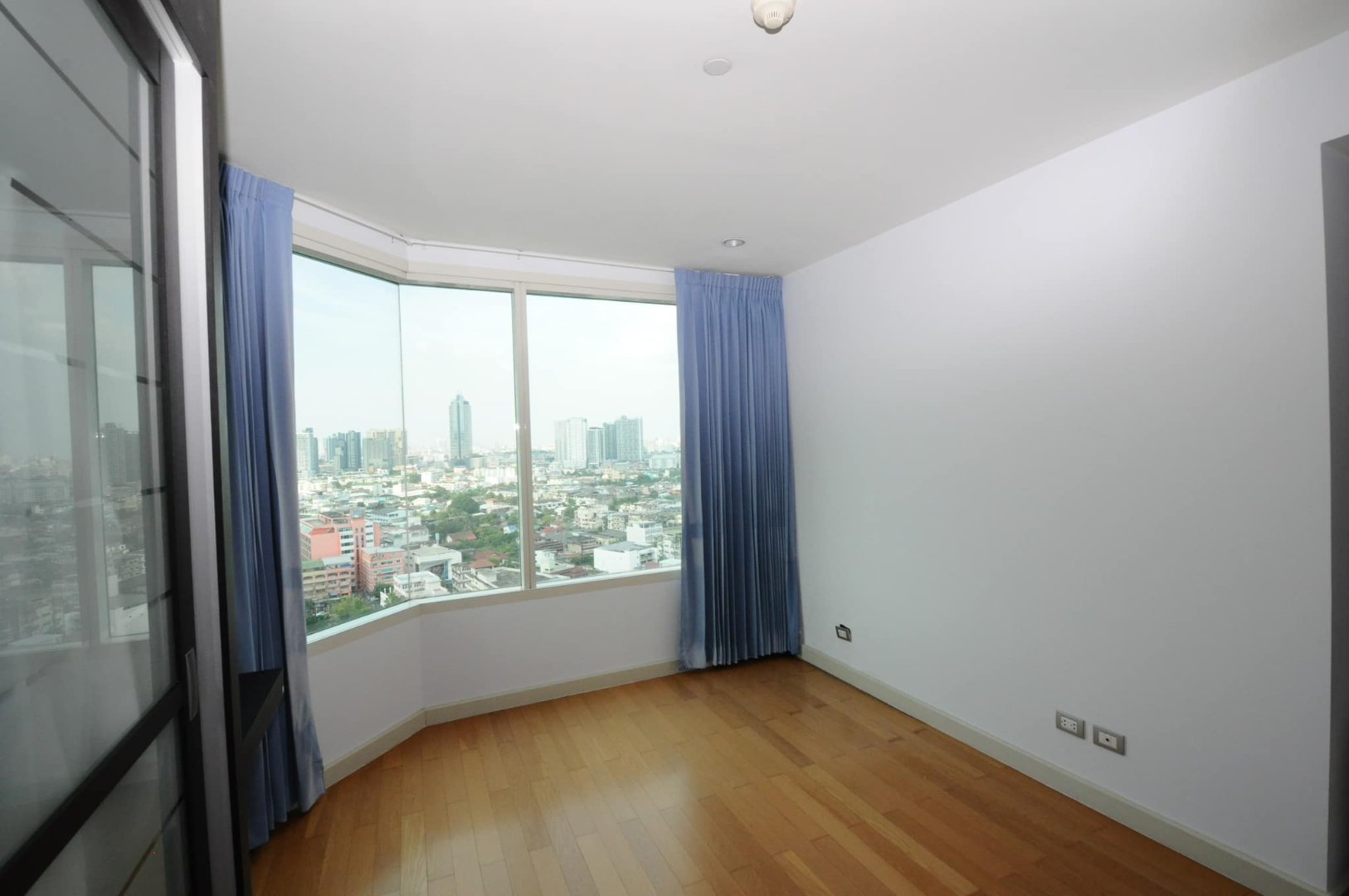 CR00090-Watermark-2-Bedrooms-2.jpg