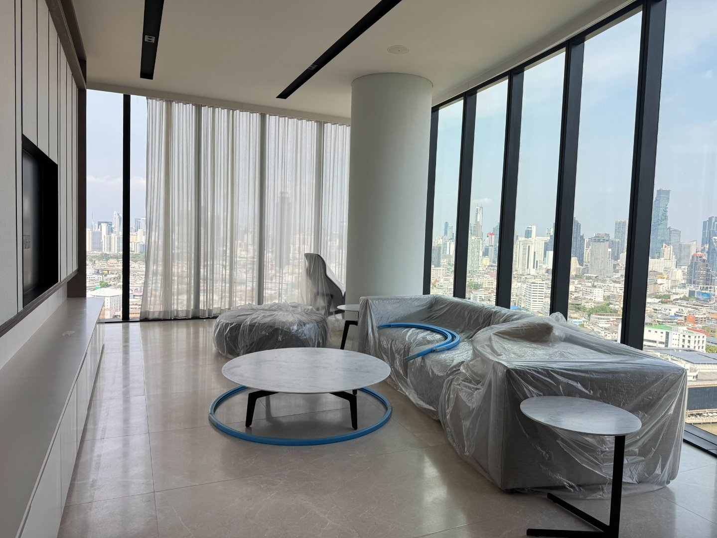 CR00190-Banyan-Tree-Residence-Riverside-Bangkok-Hero-pic-2.jpg