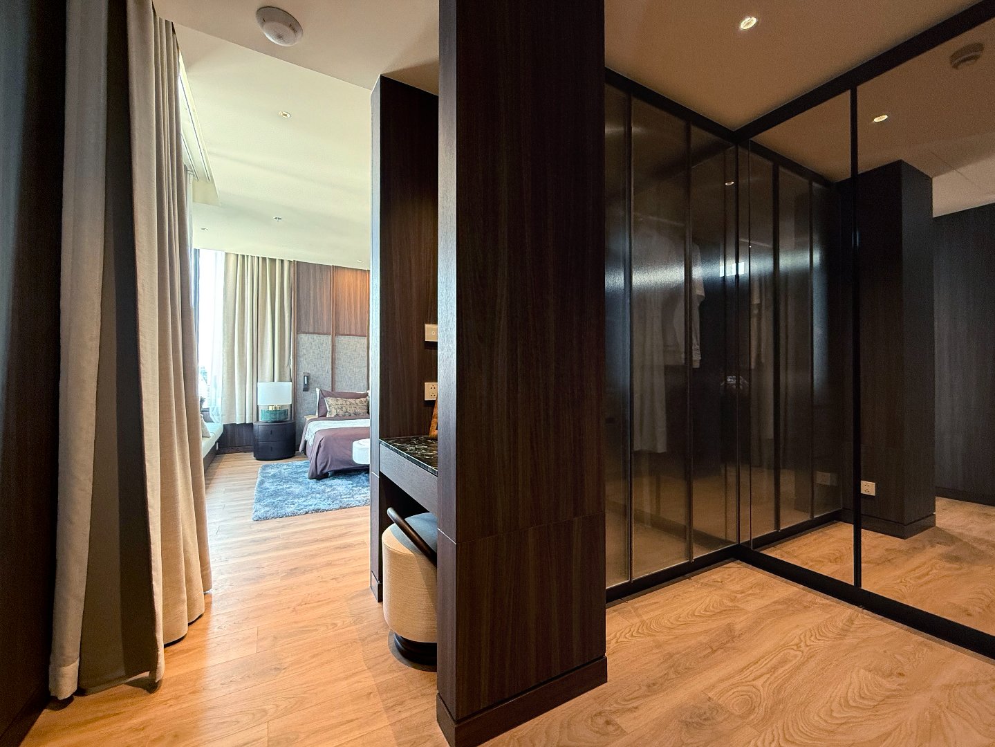 Noble-Form-Penthouse-161-Sq.m.Hero-pic.12.jpg
