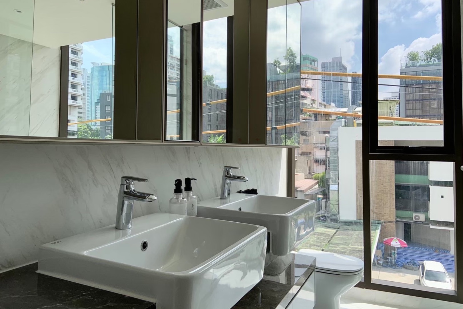 fynn-asoke-2-bedroom-2-bathroom-10.jpg