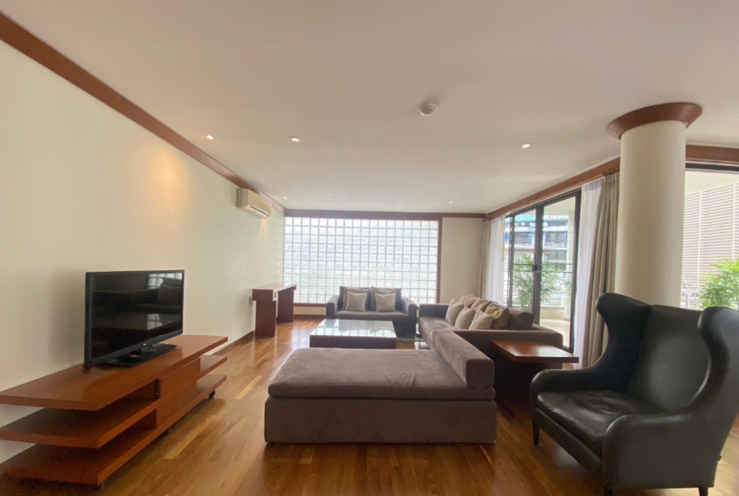 Villa-Fourteen-Sukhumvit-14-Hero-Picture4.png