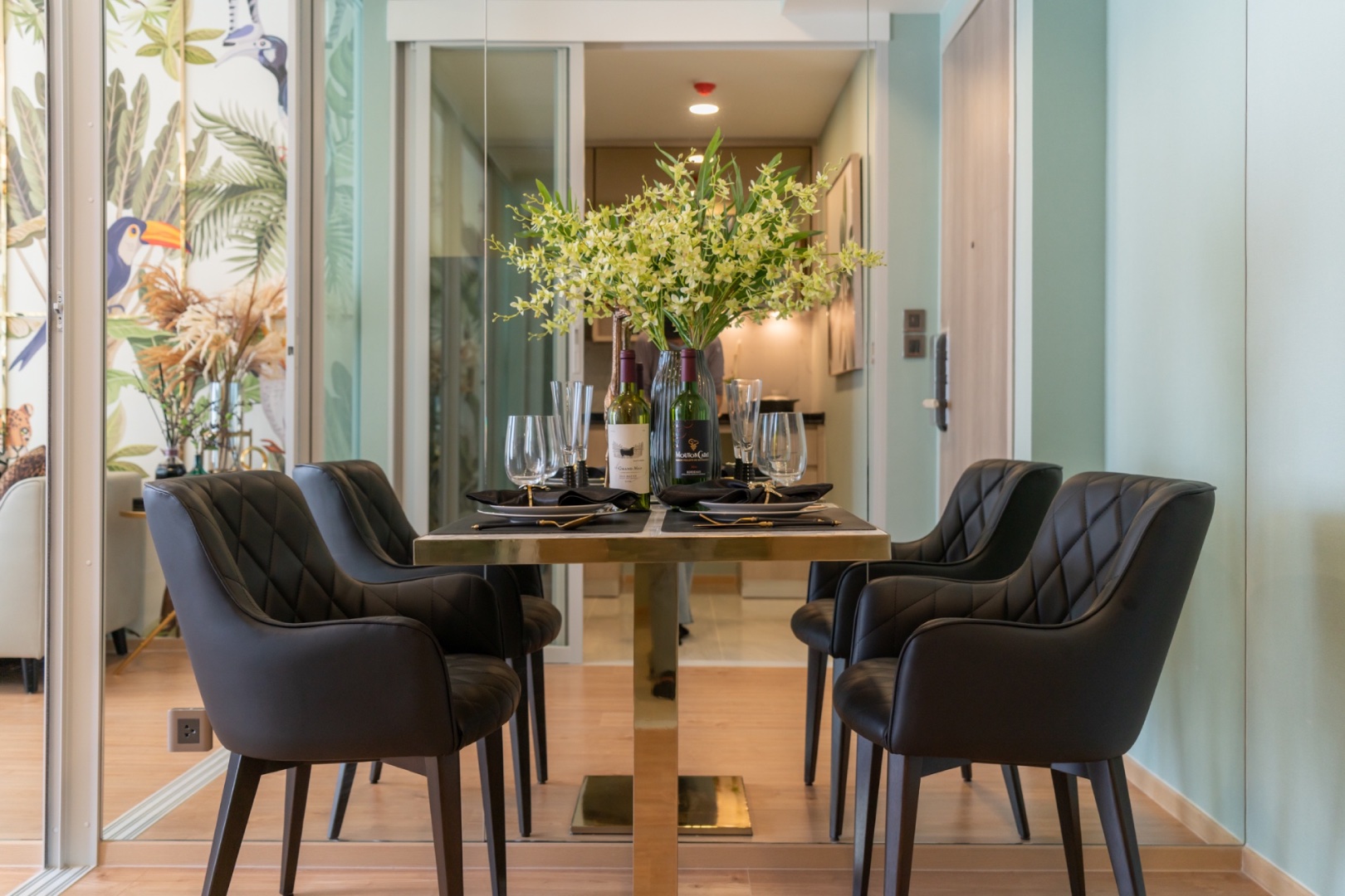chewathai-residence-thonglor-interior-2.jpg