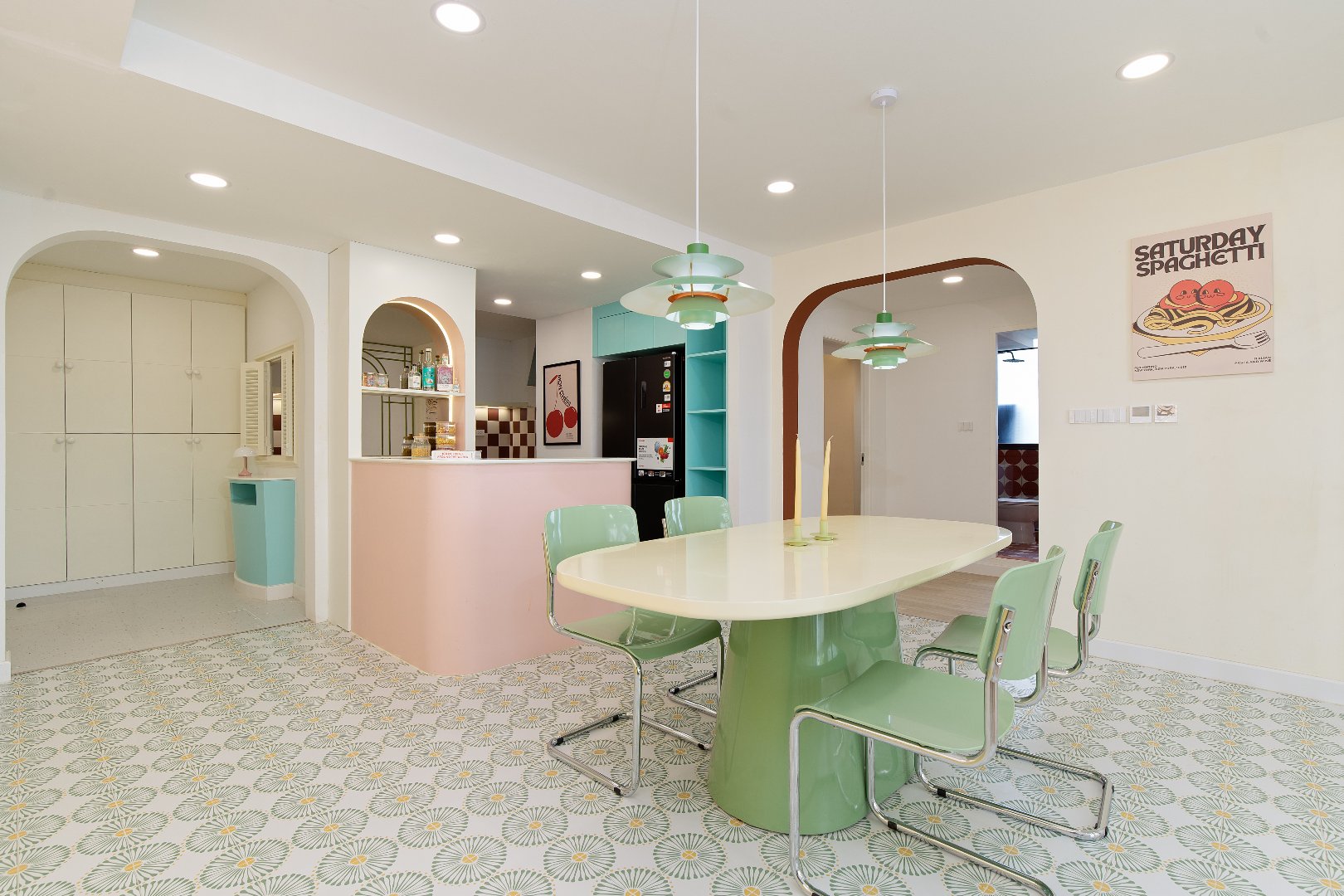 Dining 1.jpg