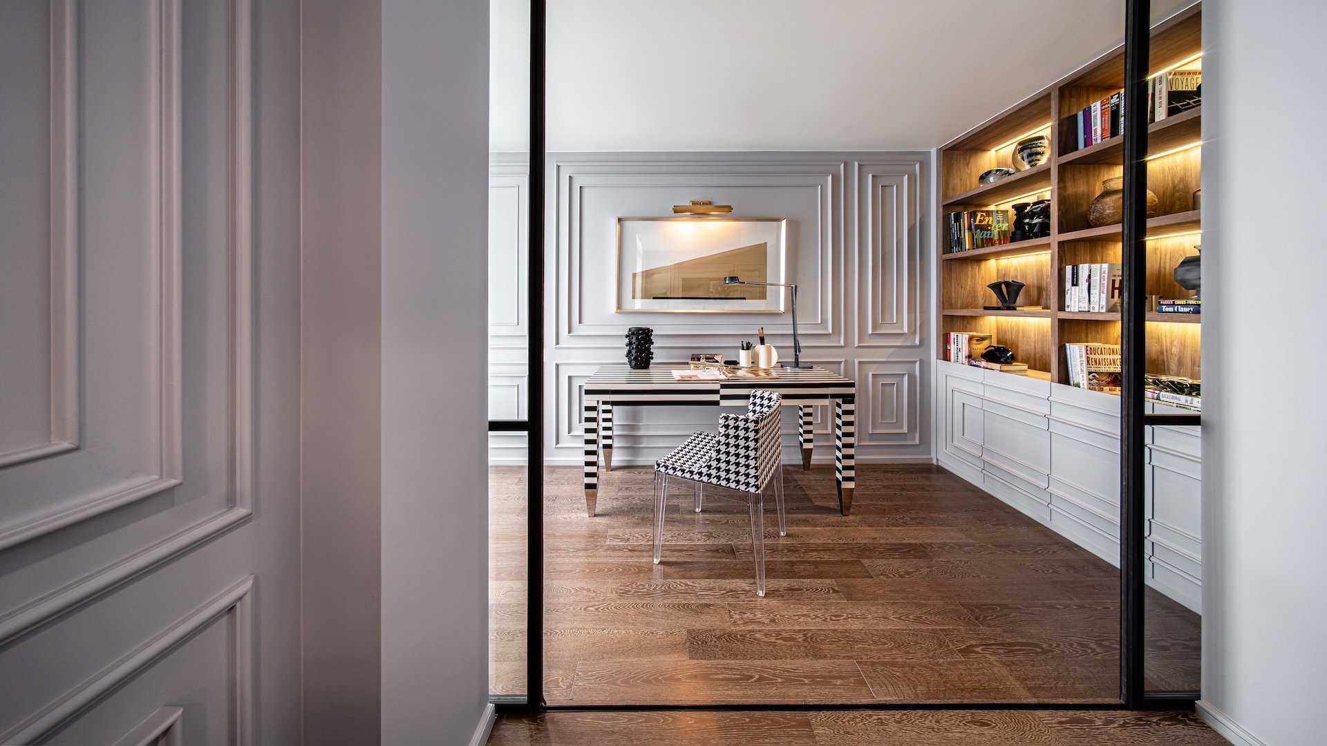 muniq-sukhumvit-23-2-bedroom-collection-6.jpg