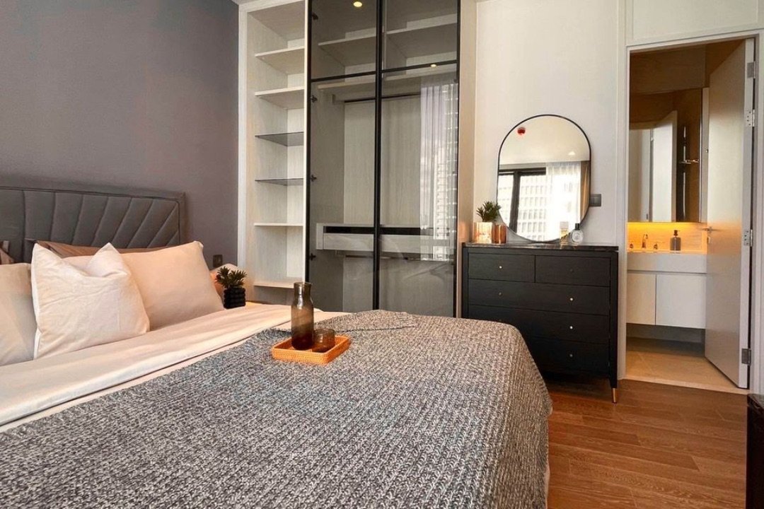 muniq-langsuan-2-bedrooms-fully-furnished-22.jpg