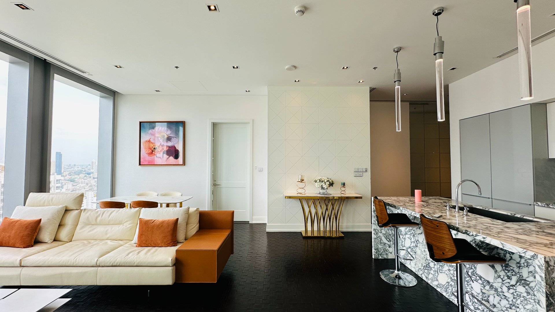 CL00048-The-Ritz-Carlton-Residences-Bangkok-Hero-Picture-2.jpg
