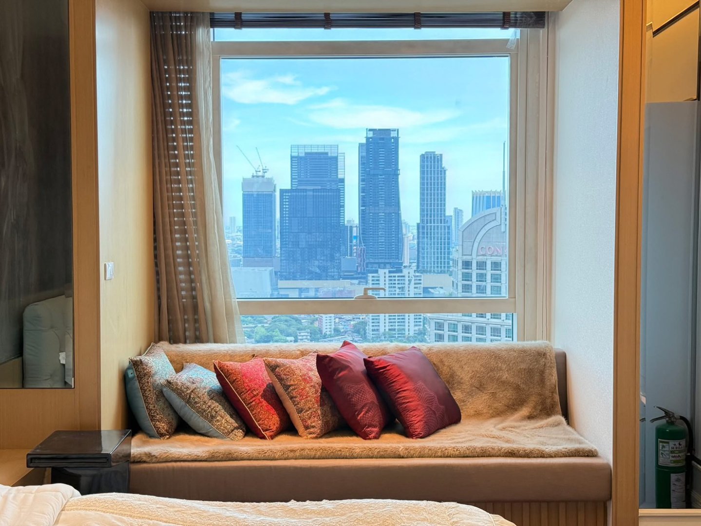 CL00134-Athenee-Residence-2.jpg