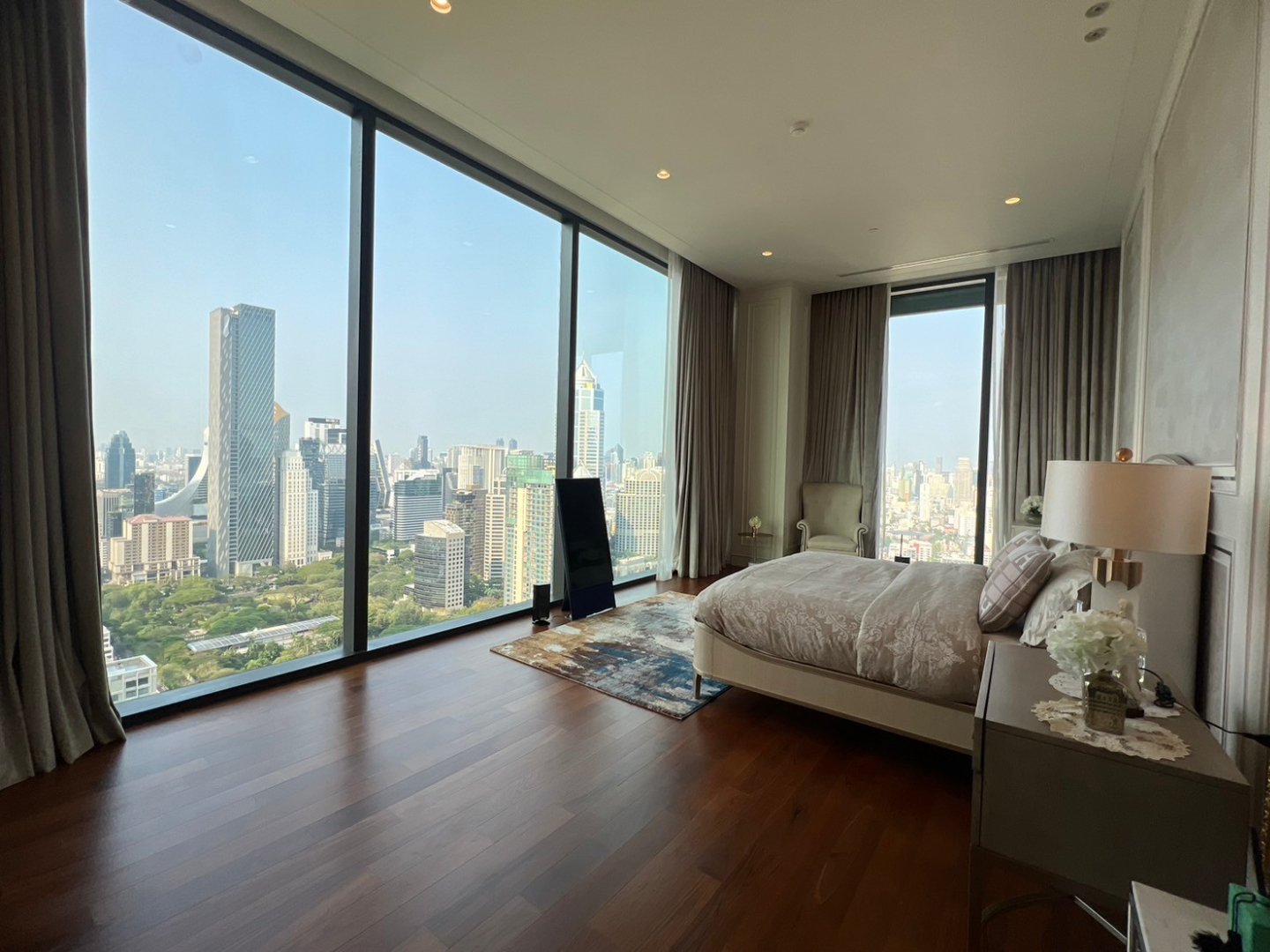 The-Residences at Sindhorn-Kempinski-Hero-Pic-5.jpg