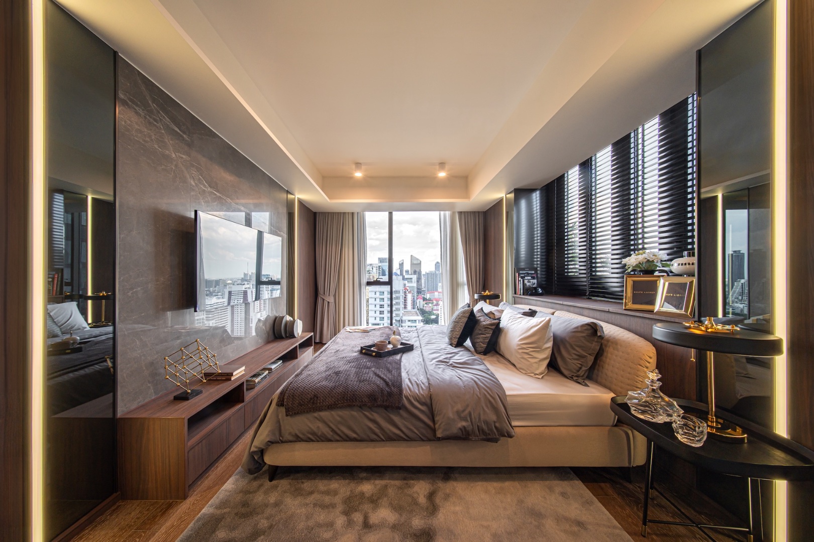 muniq-sukhumvit-23-2-bedroom-collection-7.jpg