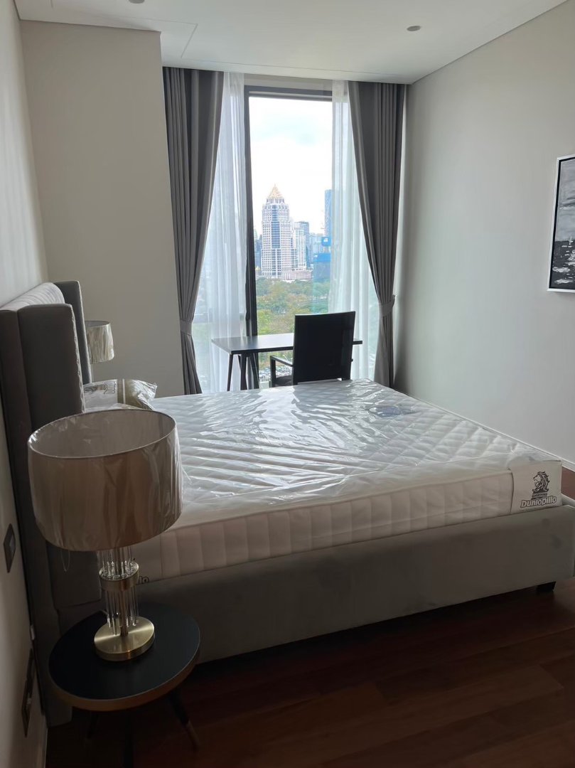 CL00067-The-Residences -at-Sindhorn-Kempinski-Hero-Picture-2.jpg