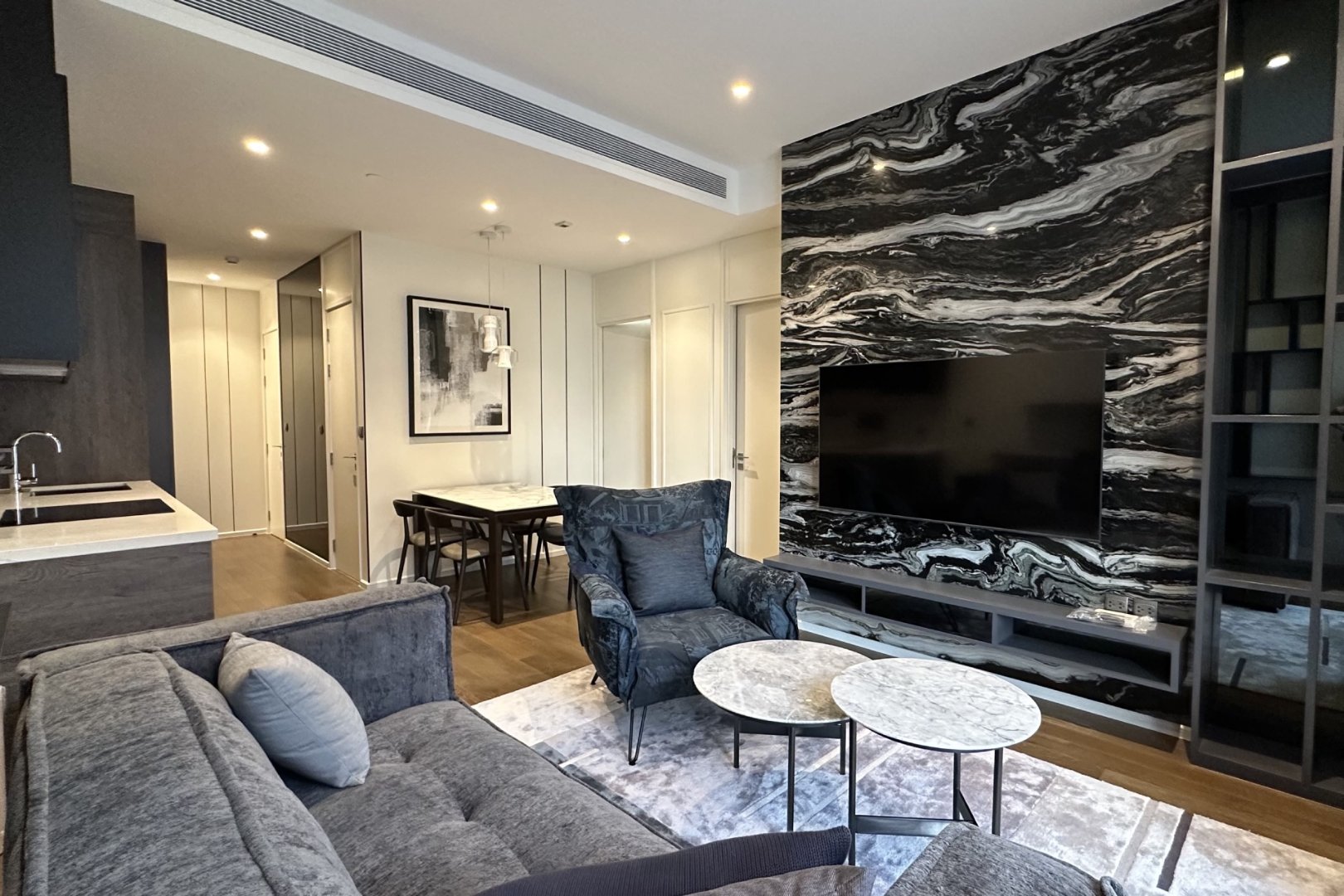 muniq-langsuan-2bedroom-1.jpg