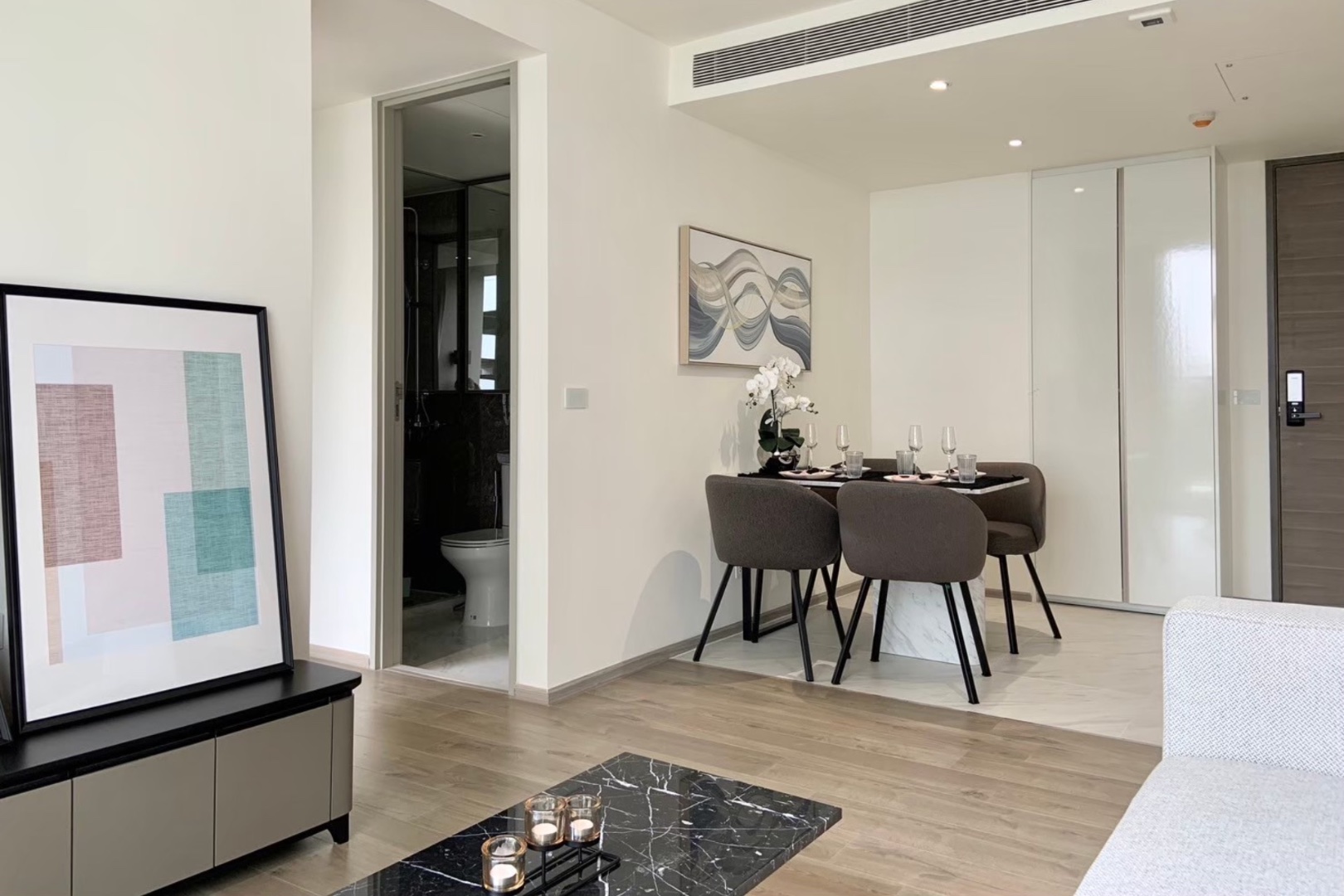 fynn-asoke-2-bedroom-2-bathroom-4.jpg