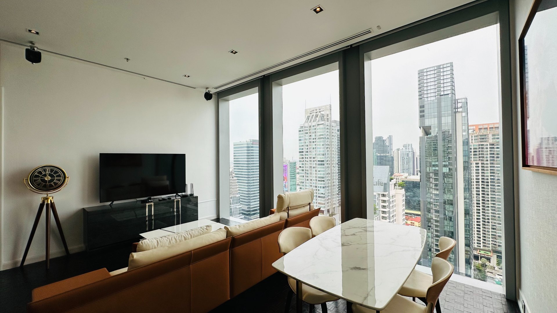 CL00048-The-Ritz-Carlton-Residences-Bangkok-Hero-Picture-13.jpg