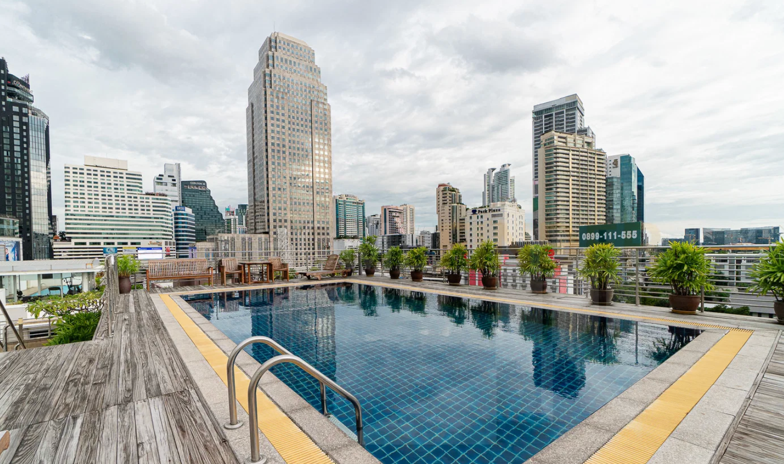 Villa-Fourteen-Sukhumvit-14-Hero-Picture3.png