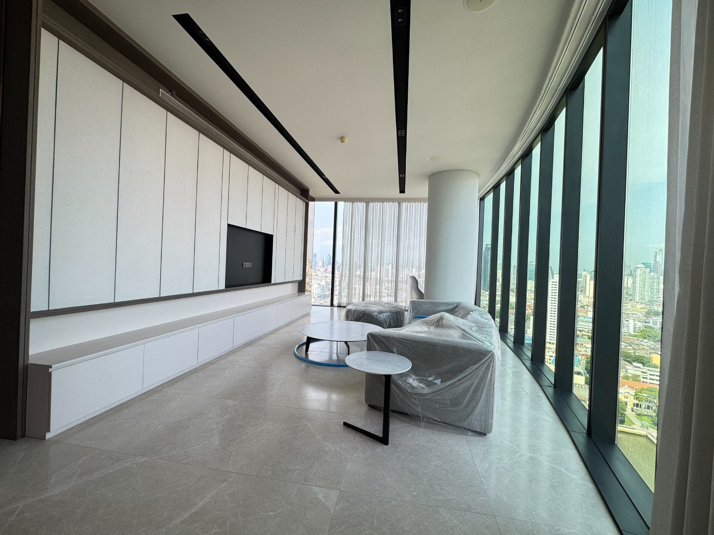 CR00190-Banyan-Tree-Residence-Riverside-Bangkok-Hero-pic-3.jpg