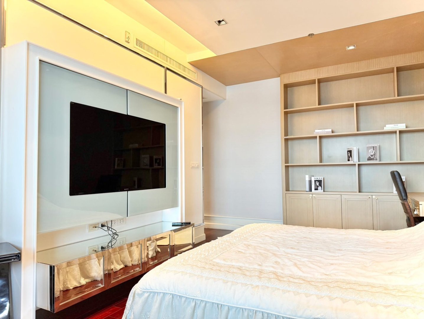 CL00134-Athenee-Residence-3.jpg