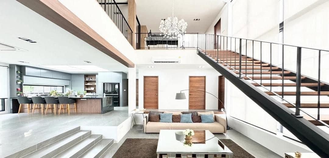 WongvianYai-Villa-Hero-Image-18.jpeg