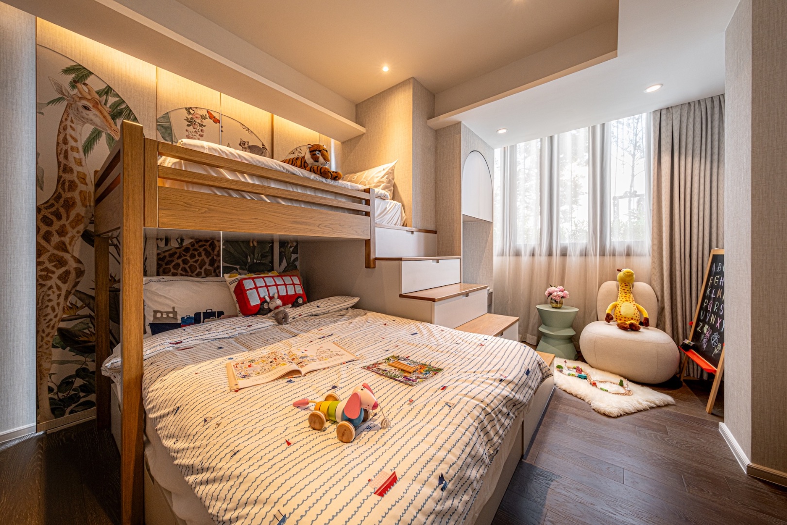 muniq-sukhumvit-23-2-bedroom-collection-10.jpg