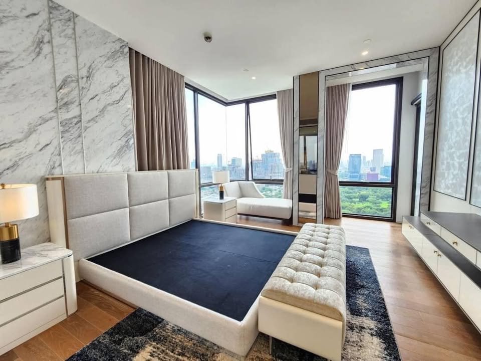 muniq-langsuan-3-bedrooms-top-floor-5.jpg