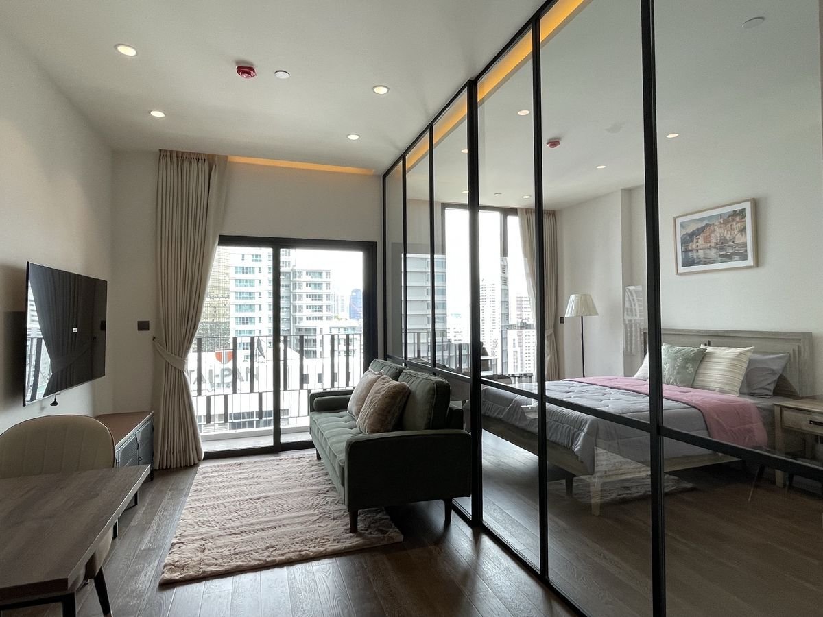 MUNIQ Sukhumvit 23